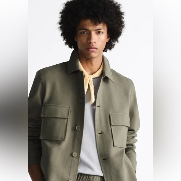 Zara olive soft pocket shirt relaxed fit lapel collar long sleeves button cuff - Picture 2 of 16